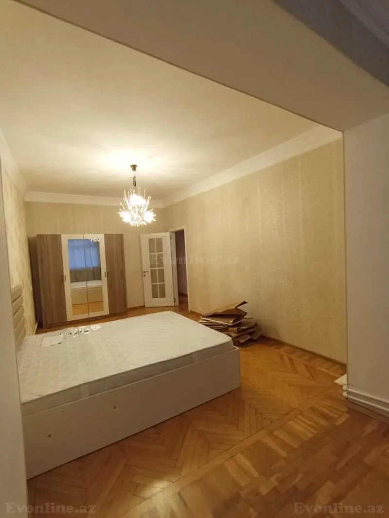 3 otaqlı köhnə tikili mənzil kirayə verilir — 8 Noyabr m., Bakı - şəkil 6