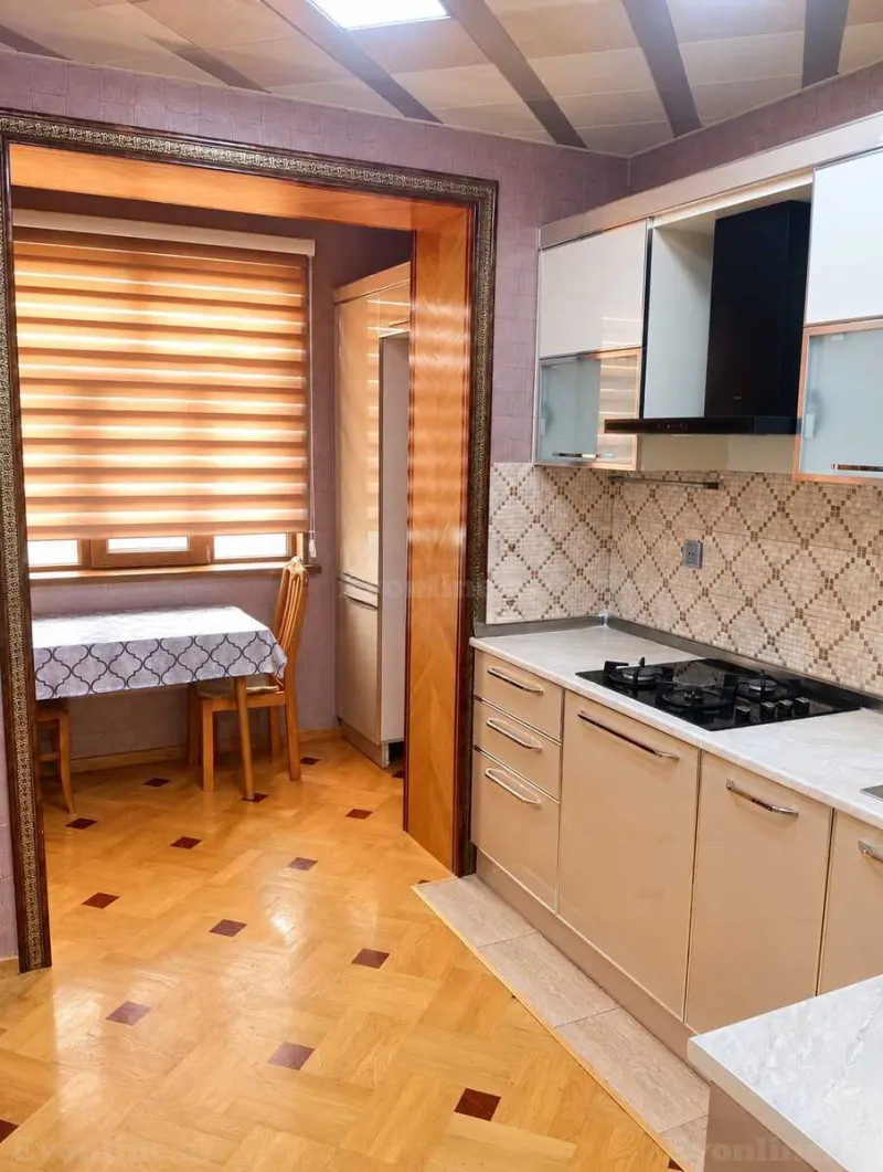 2 otaqlı köhnə tikili mənzil kirayə verilir — Nizami r., Bakı - şəkil 6