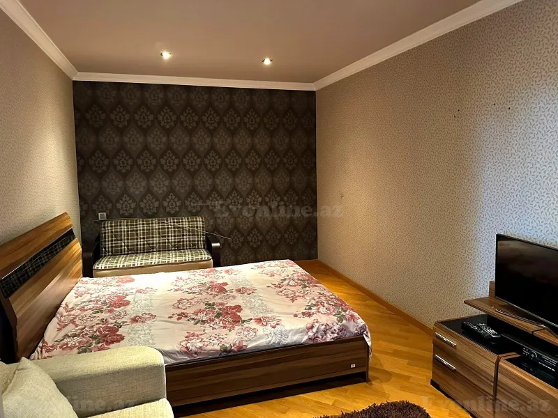 2 otaqlı köhnə tikili mənzil satılır — Bakıxanov, Bakı - şəkil 6