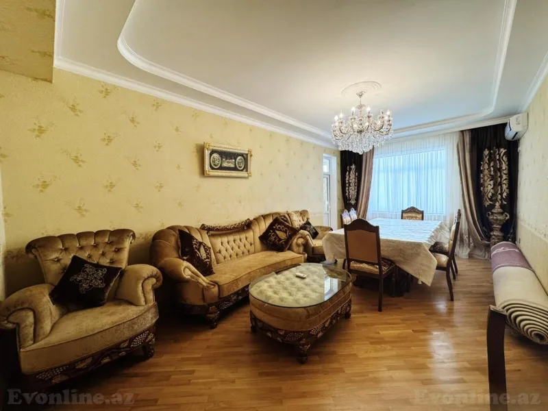 4 otaqlı Mənzil 135 m² Elmlər Akademiyası m. Satılır