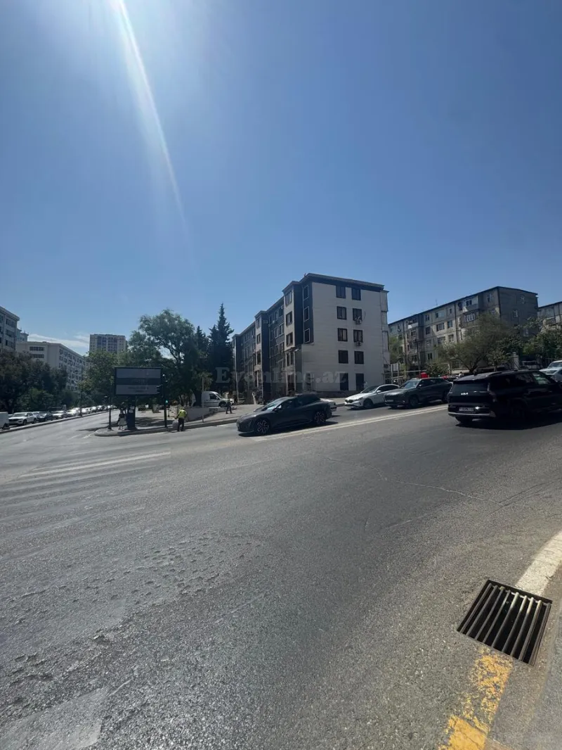 3 otaqlı köhnə tikili mənzil satılır — İnşaatçılar m., Bakı - şəkil 5