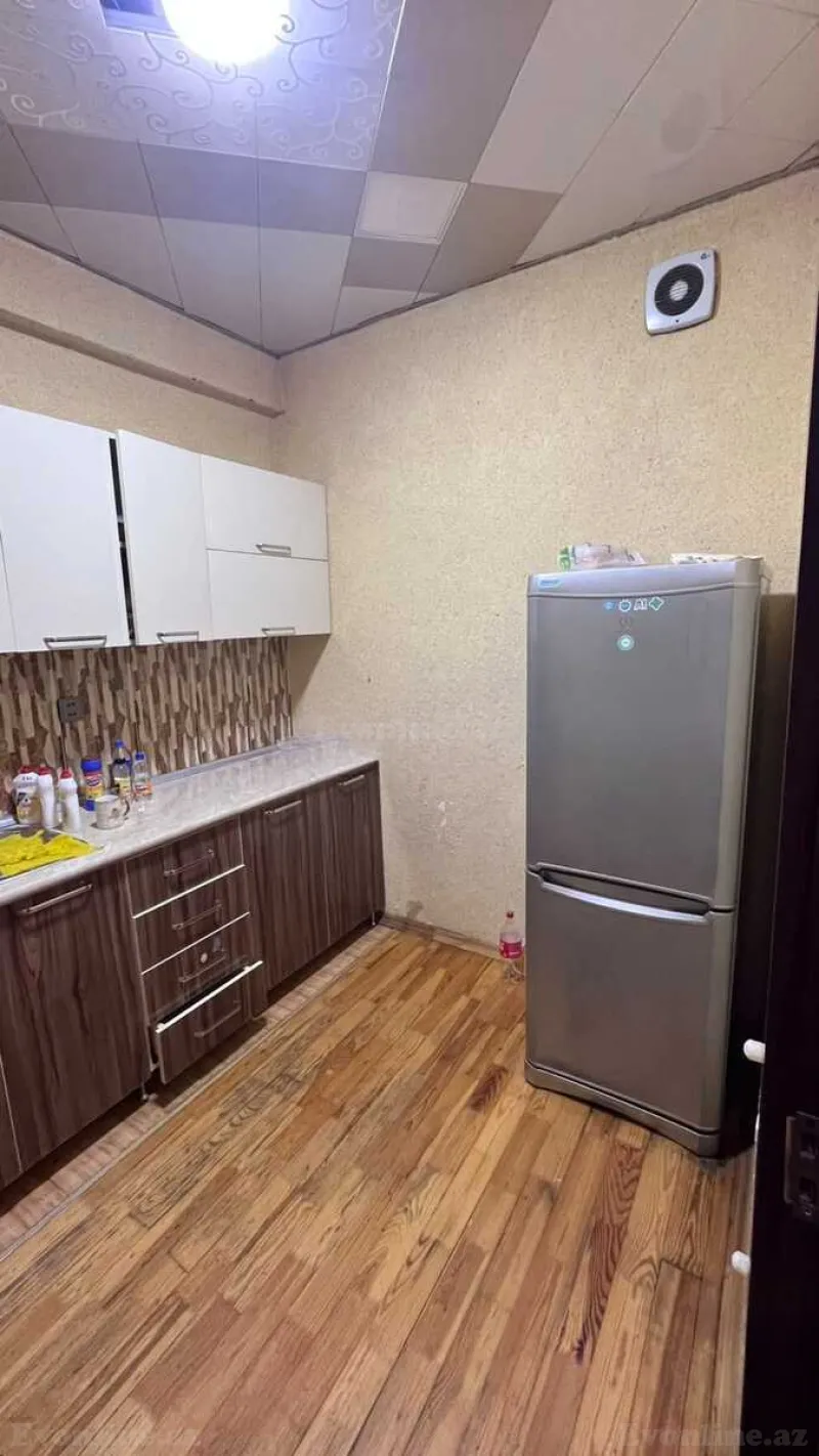 3 otaqlı yeni tikili mənzil kirayə verilir — 20 Yanvar m., Bakı - şəkil 13