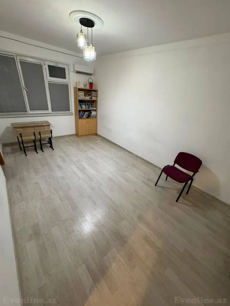 2 otaqlı köhnə tikili mənzil satılır — 8 Noyabr m., Bakı - şəkil 2