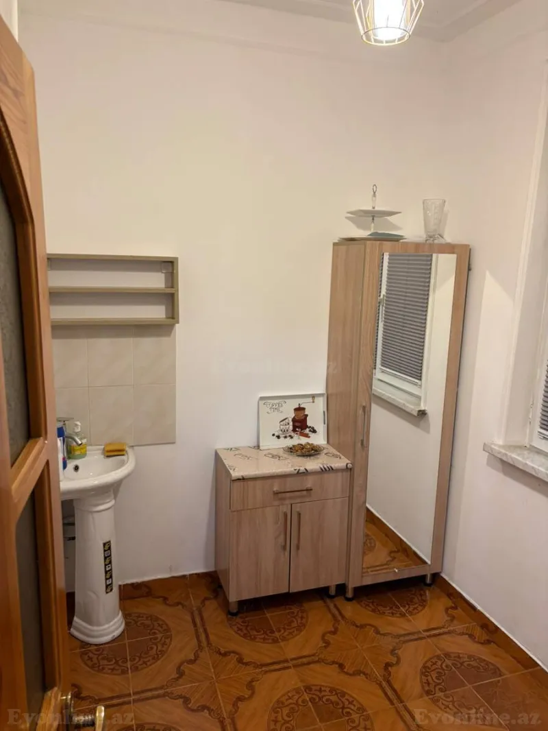 2 otaqlı köhnə tikili mənzil satılır — 8 Noyabr m., Bakı - şəkil 7
