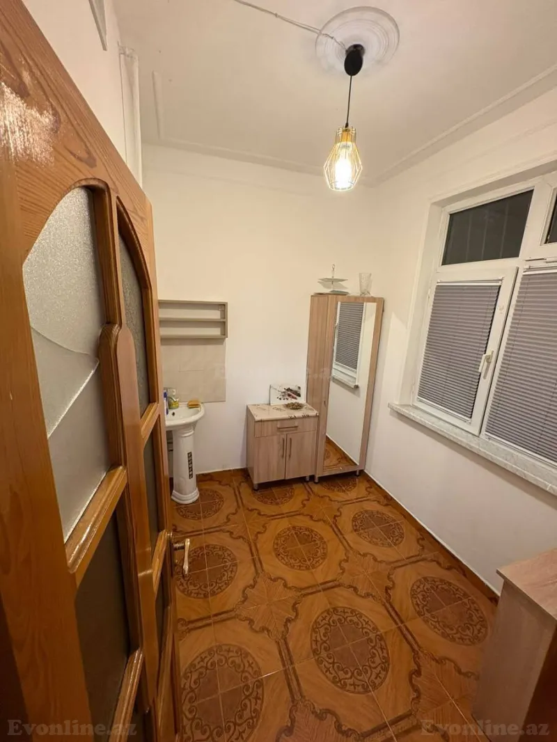 2 otaqlı köhnə tikili mənzil satılır — 8 Noyabr m., Bakı - şəkil 8