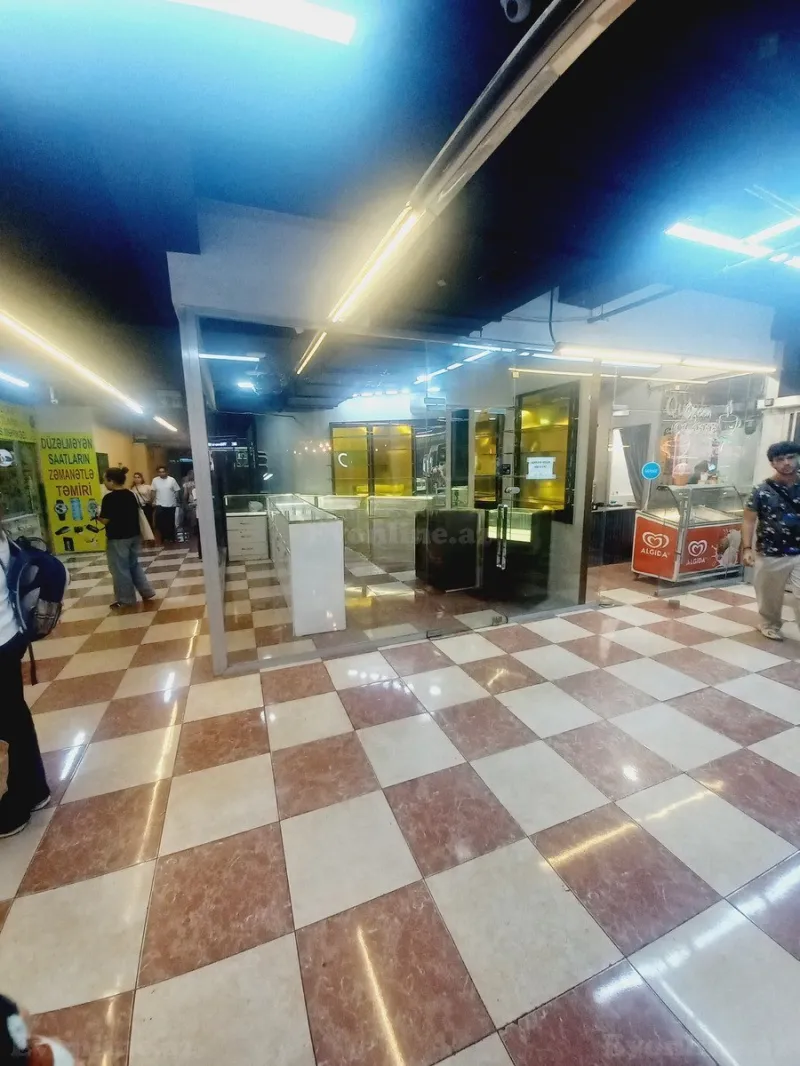 Obyekt 30 m² 28 May m. Kirayə verilir