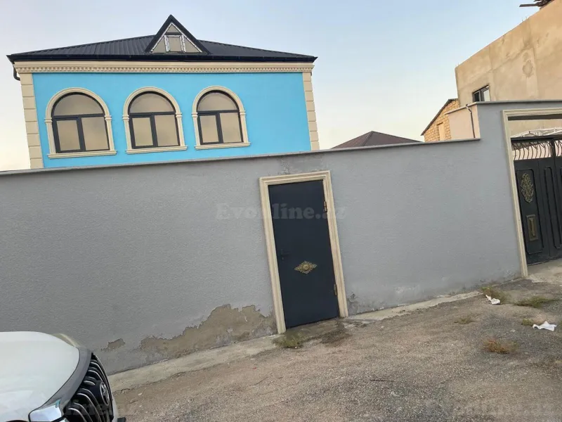 6 otaqlı Həyət evi 240 m² Hövsan Satılır