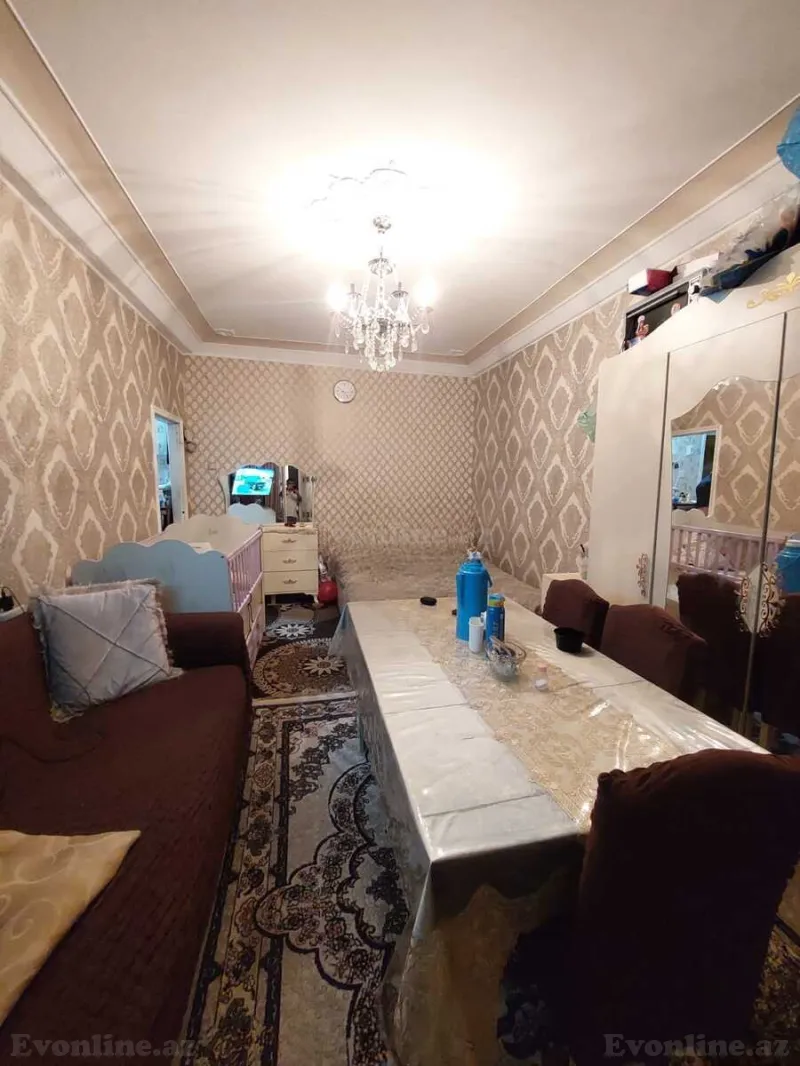 Bakı, Nizami r., Xalqlar Dostluğu m., 8-ci kilometrda 2 otaqlı mənzil satılır