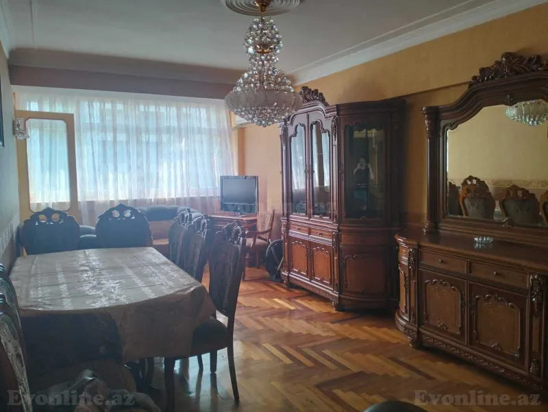 2 otaqlı Mənzil 75 m² İnşaatçılar m. Kirayə verilir