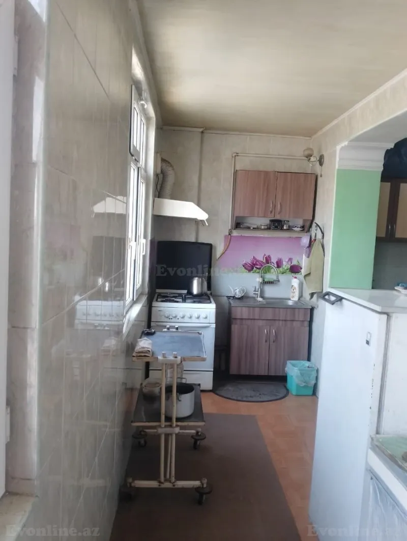 3 otaqlı köhnə tikili mənzil satılır — Yeni Günəşli, Bakı - şəkil 9