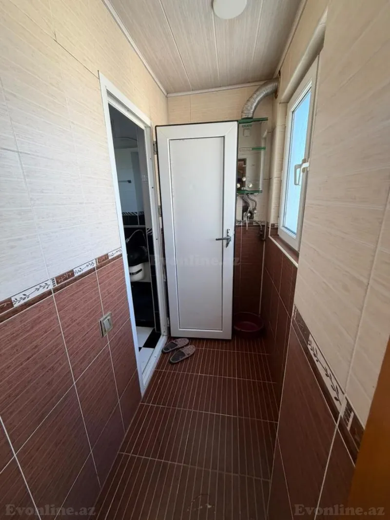 3 otaqlı köhnə tikili mənzil satılır — Bakıxanov, Bakı - şəkil 11