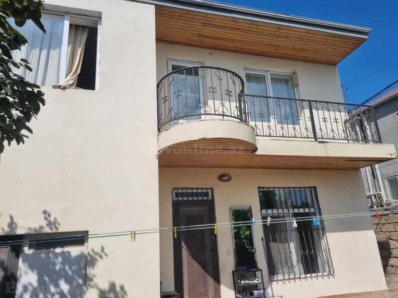 4 otaqlı Həyət evi 120 m² Savalan Satılır
