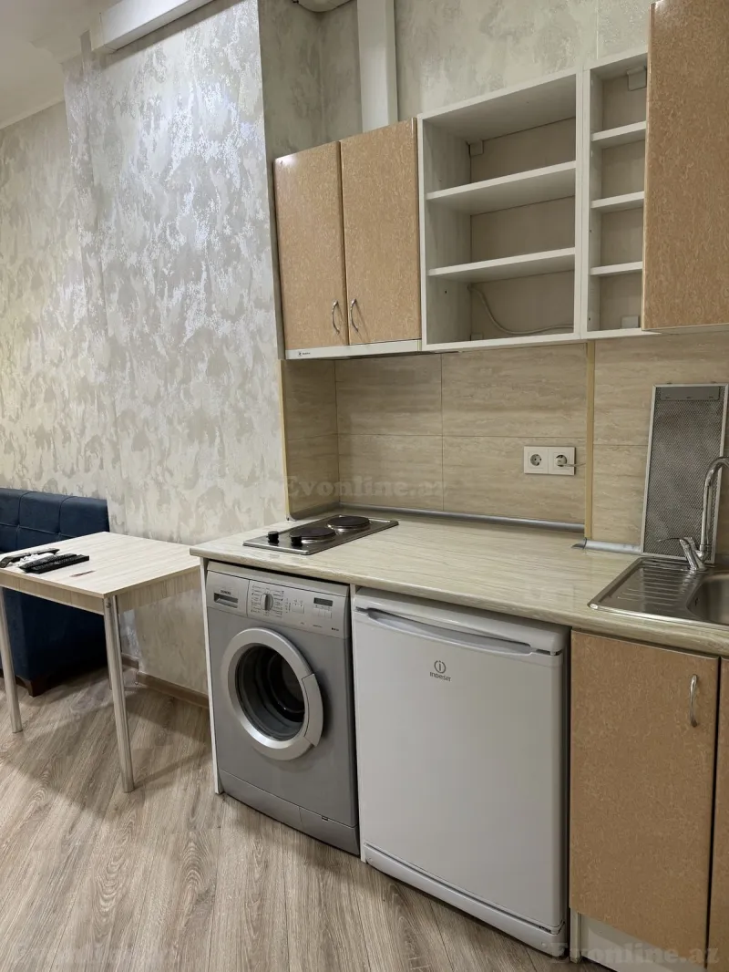 1 otaqlı Mənzil 30 m² Gənclik m. Kirayə verilir