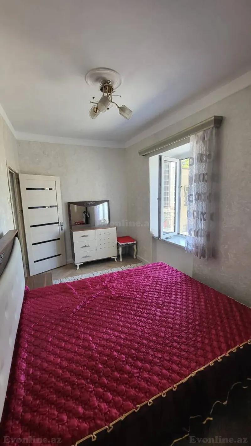 2 otaqlı köhnə tikili mənzil satılır — Elmlər Akademiyası m., Bakı - şəkil 4