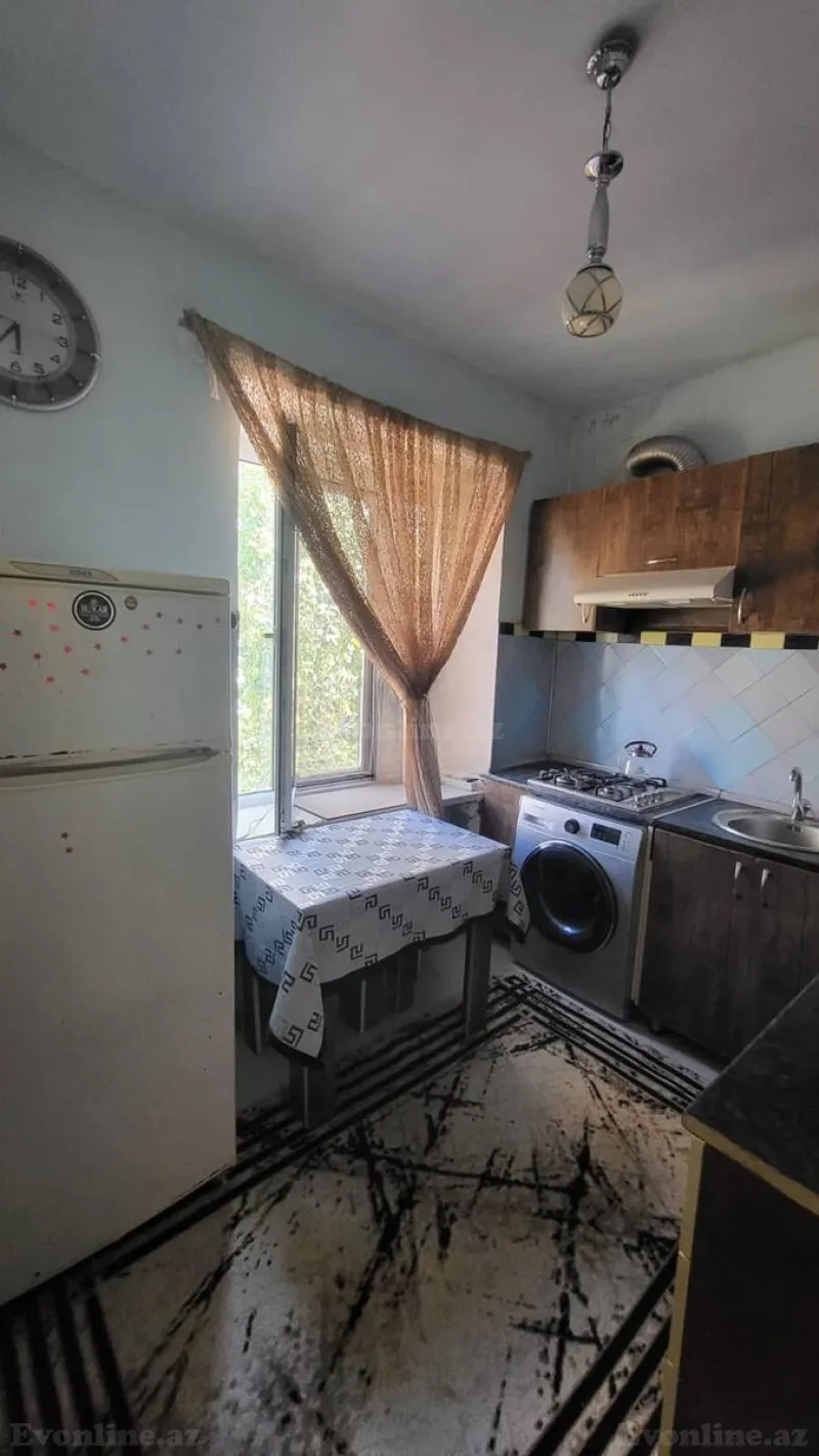 2 otaqlı köhnə tikili mənzil satılır — Elmlər Akademiyası m., Bakı - şəkil 7