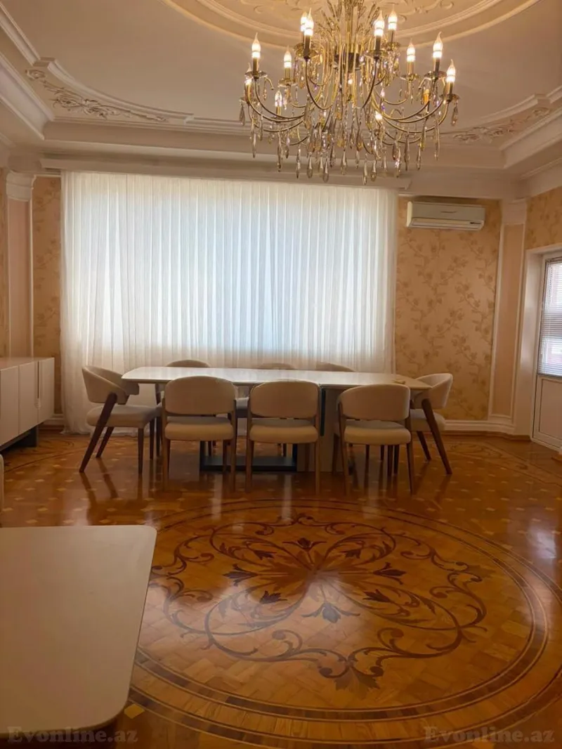 4 otaqlı Mənzil 153 m² Nəriman Nərimanov m. Satılır