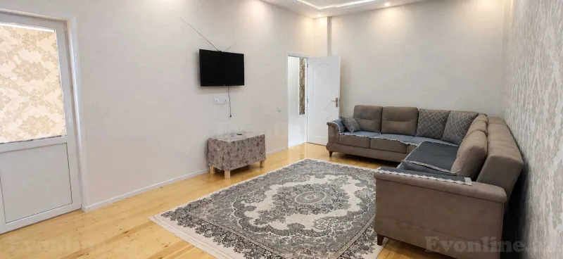2 otaqlı Mənzil 80 m² İnşaatçılar m. Kirayə verilir