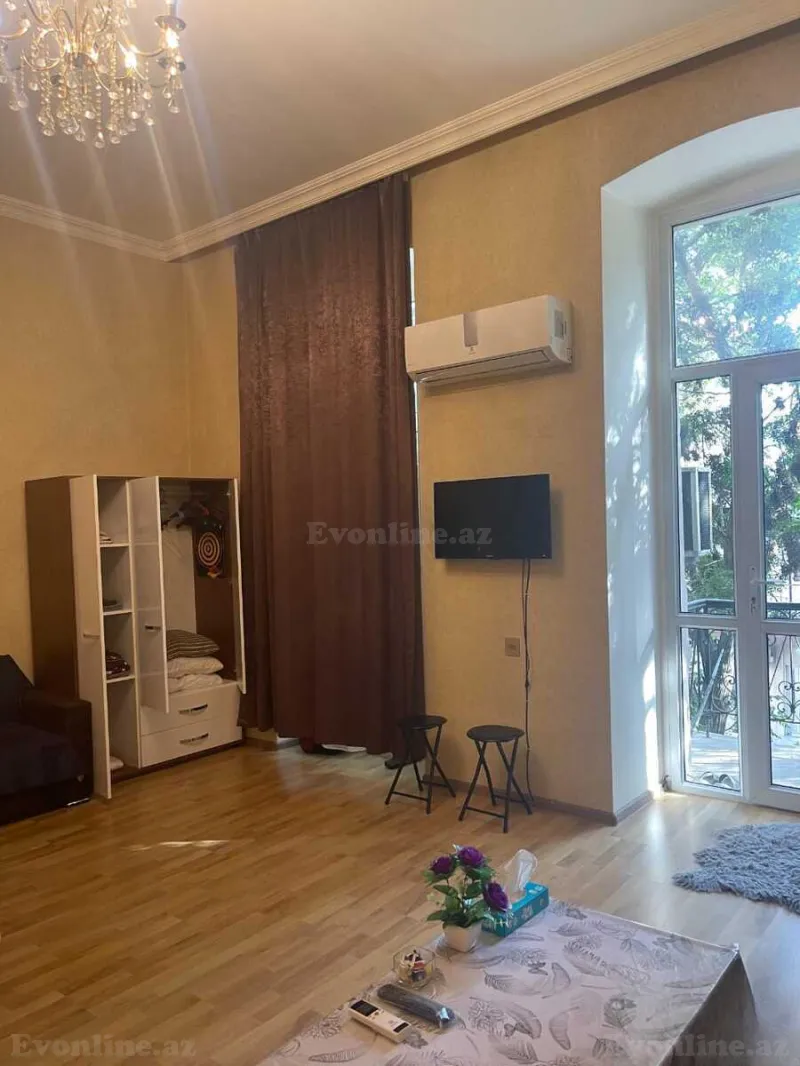 2 otaqlı köhnə tikili mənzil kirayə verilir — Səbail r., Bakı - şəkil 3