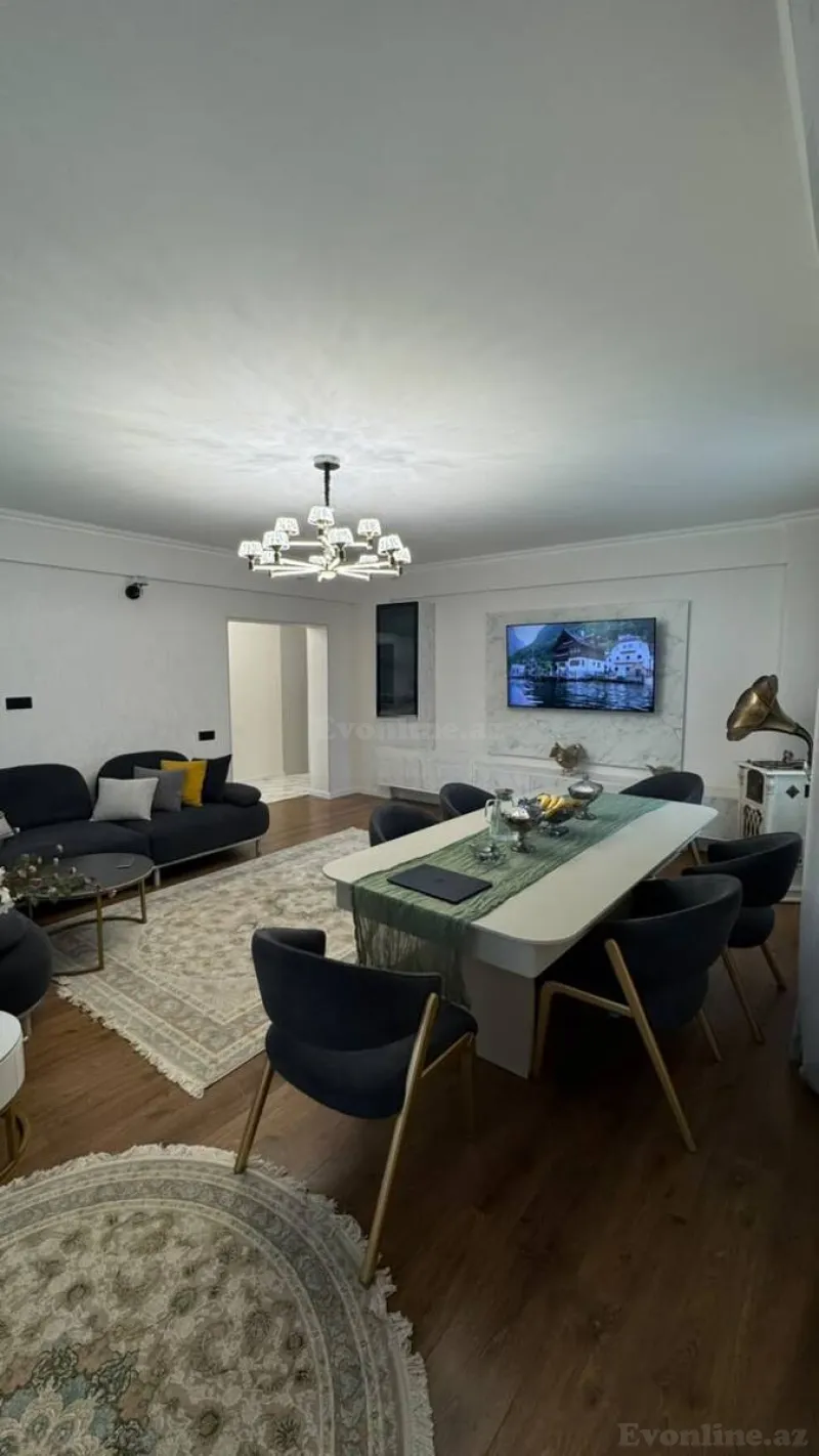 3 otaqlı Mənzil 136 m² 8-ci kilometr Satılır
