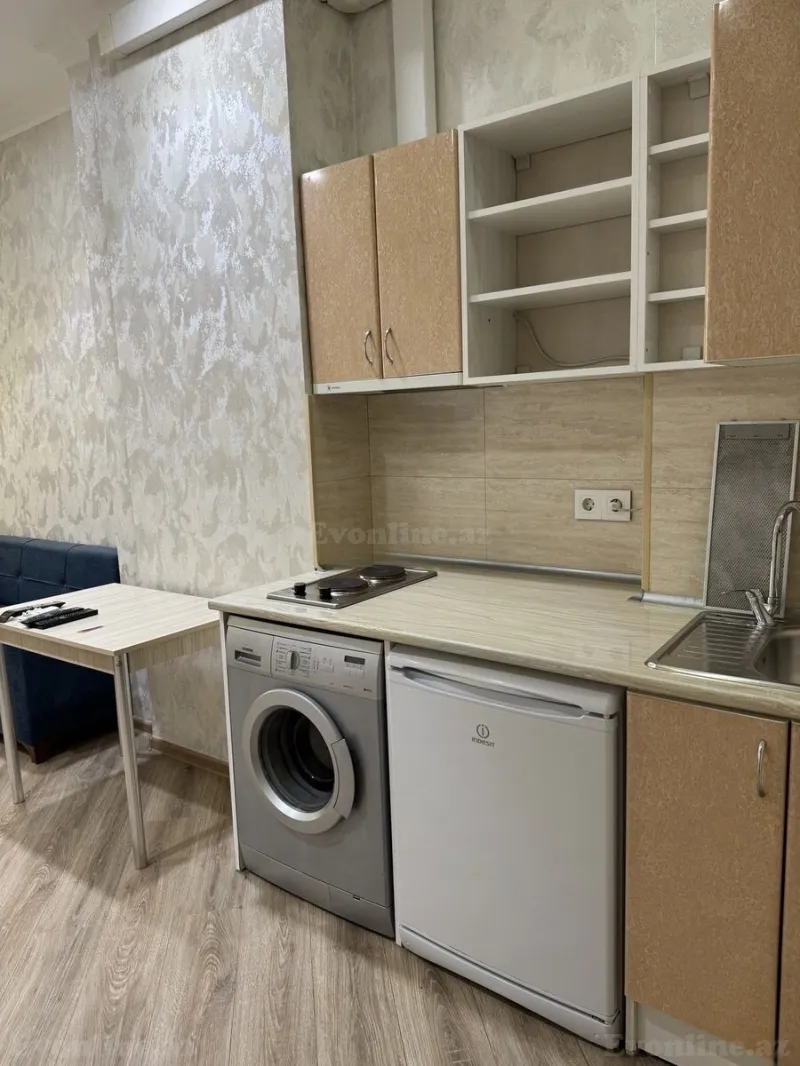 1 otaqlı Mənzil 30 m² Gənclik m. Kirayə verilir