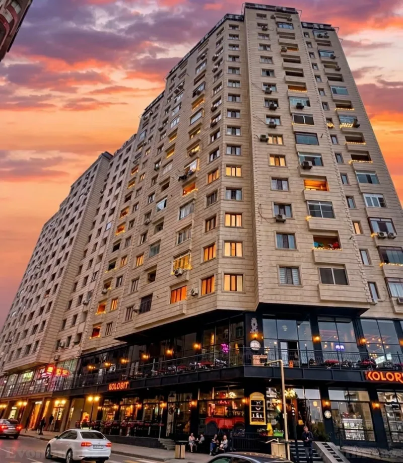 4 otaqlı Mənzil 140 m² Həzi Aslanov m. Kirayə verilir