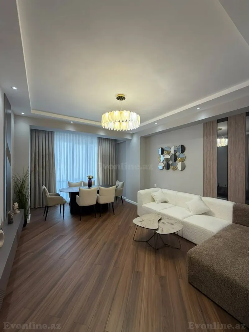 3 otaqlı Mənzil 113 m² Azadlıq prospekti m. Satılır