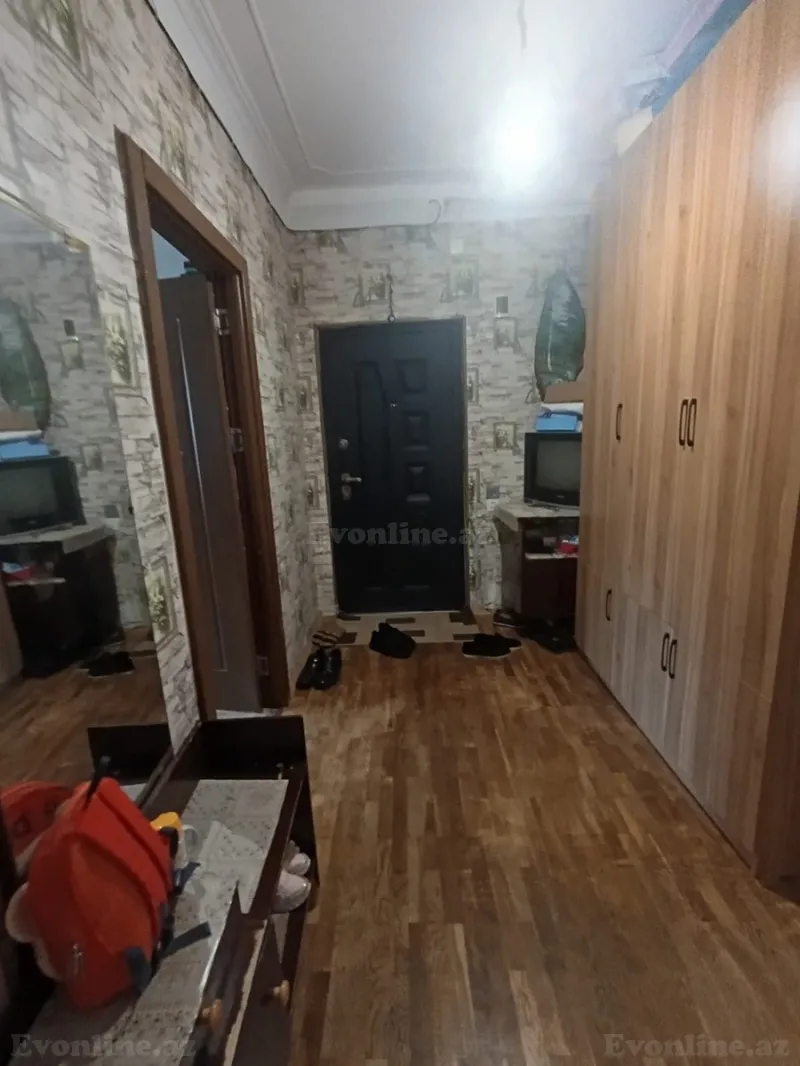 3 otaqlı köhnə tikili mənzil satılır — 8-ci mikrorayon, Bakı - şəkil 3