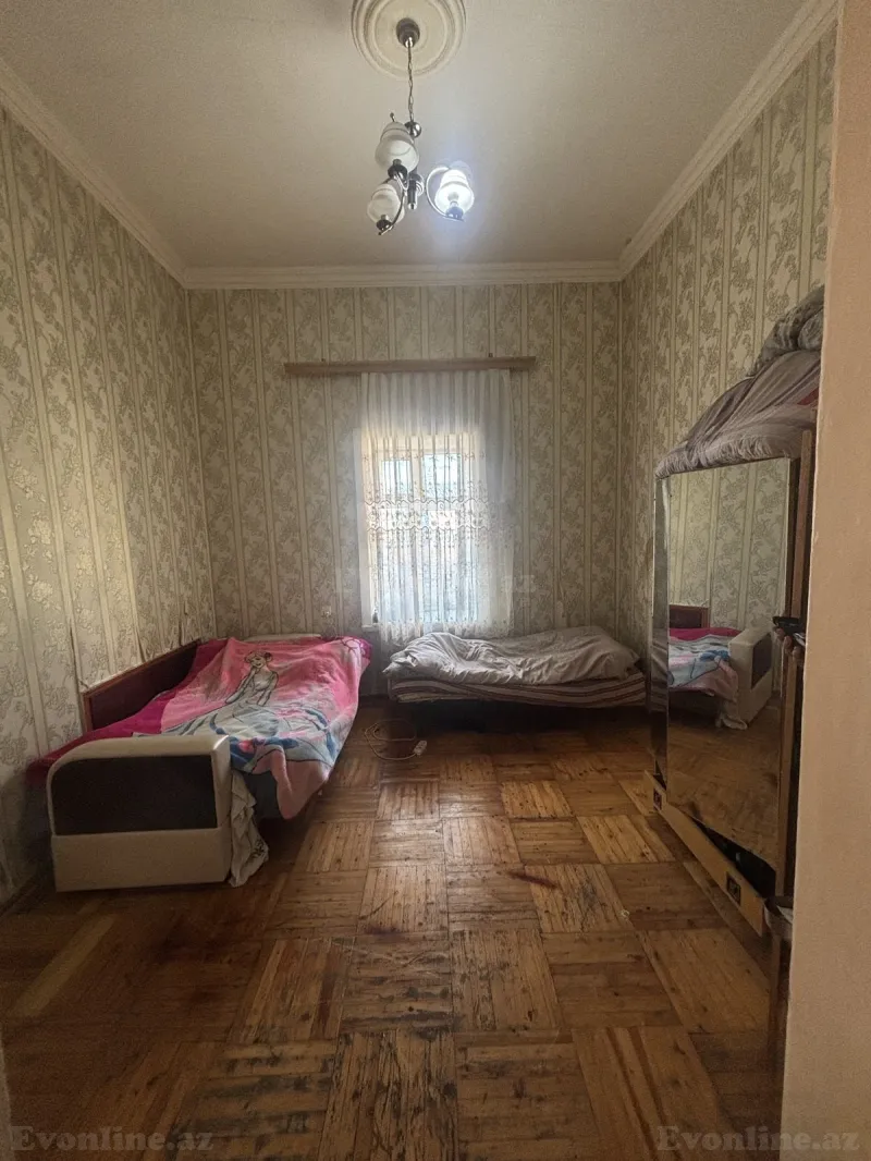 2 otaqlı Mənzil 42 m² 28 May m. Satılır