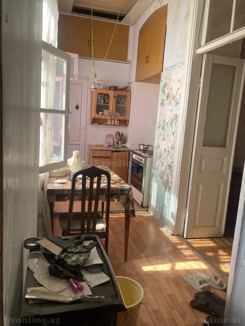 2 otaqlı köhnə tikili mənzil satılır — 28 May m., Bakı - şəkil 4