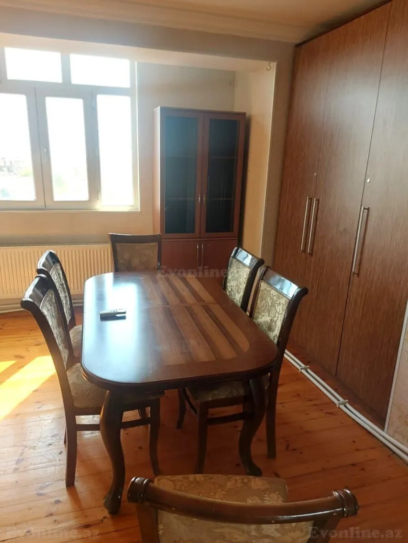 2 otaqlı köhnə tikili mənzil satılır — Xətai r., Bakı