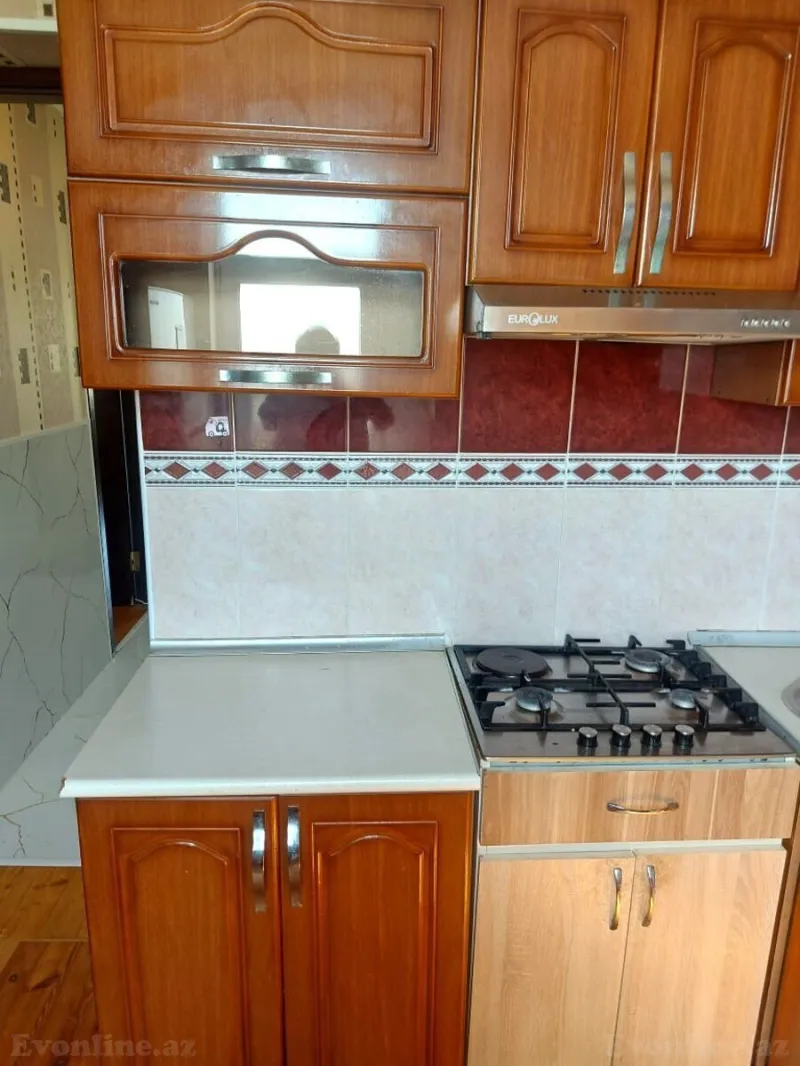 2 otaqlı köhnə tikili mənzil satılır — Xətai r., Bakı - şəkil 8