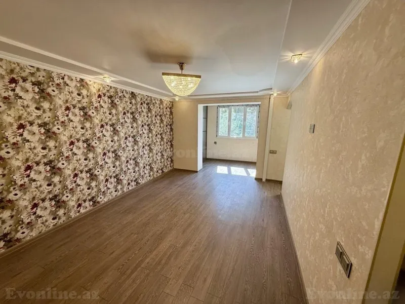 3 otaqlı Mənzil 70 m² 8-ci kilometr Satılır