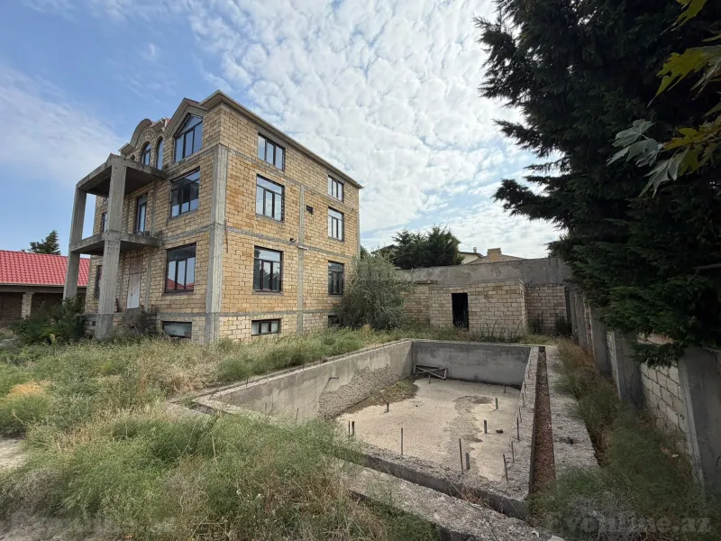 16 otaqlı Həyət evi 600 m² Fatmayı Satılır