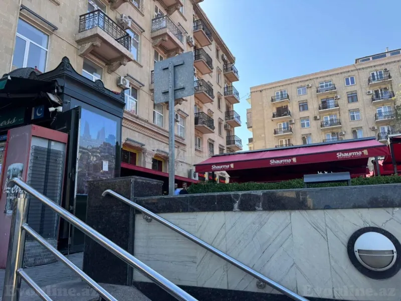 Obyekt 11 m² Nizami r. Kirayə verilir