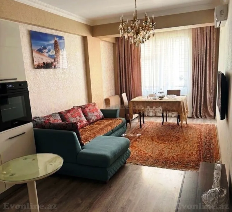 Bakı, Xətai r., Əhmədli m.da 2 otaqlı mənzil satılır
