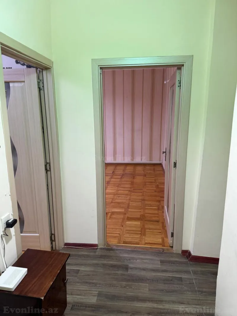 3 otaqlı köhnə tikili mənzil satılır — Qara Qarayev m., Bakı - şəkil 9