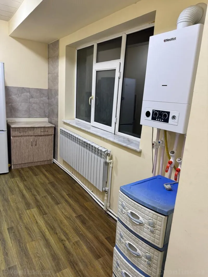 3 otaqlı köhnə tikili mənzil satılır — Qara Qarayev m., Bakı - şəkil 12