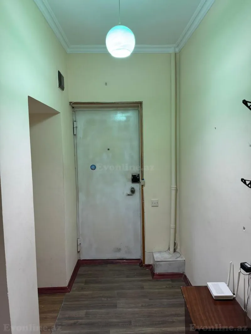 3 otaqlı köhnə tikili mənzil satılır — Qara Qarayev m., Bakı - şəkil 15