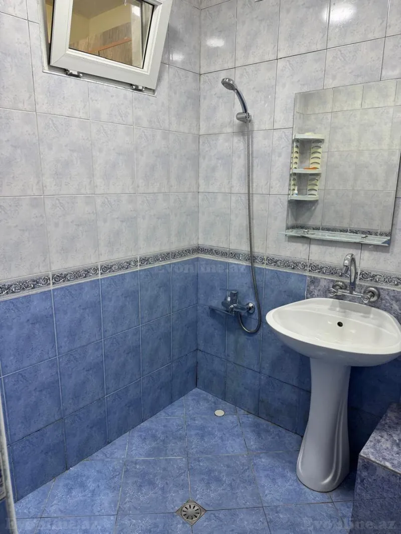 3 otaqlı köhnə tikili mənzil satılır — Qara Qarayev m., Bakı - şəkil 17