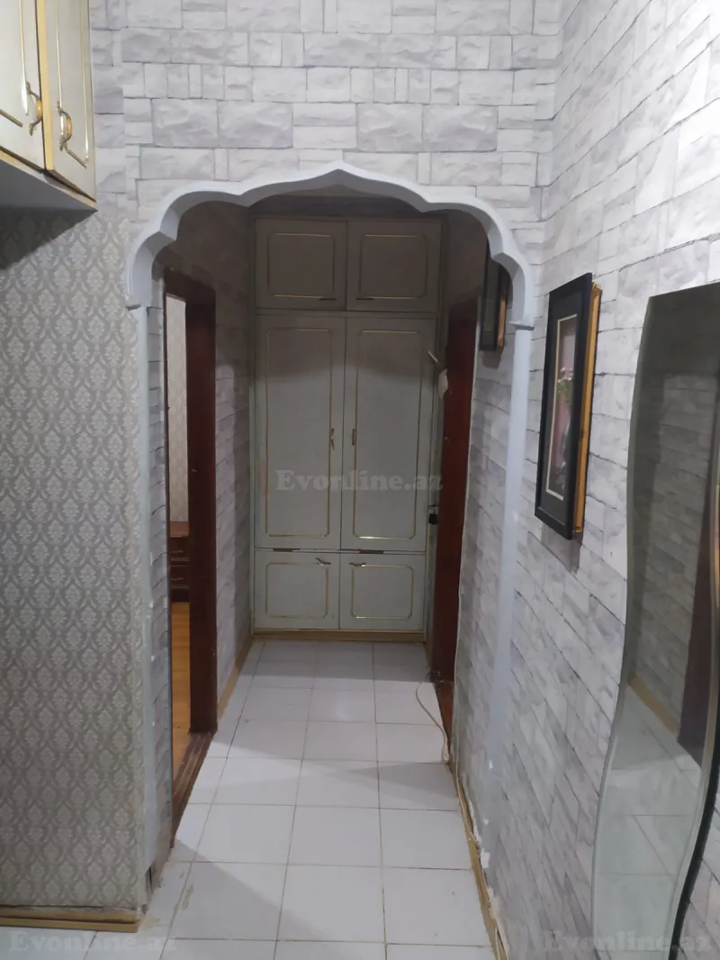 2 otaqlı köhnə tikili mənzil satılır — 4-cü mikrorayon, Bakı - şəkil 9