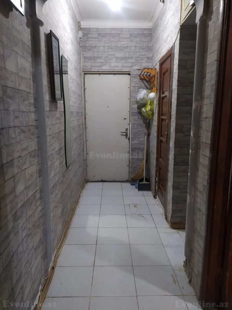 2 otaqlı köhnə tikili mənzil satılır — 4-cü mikrorayon, Bakı - şəkil 13