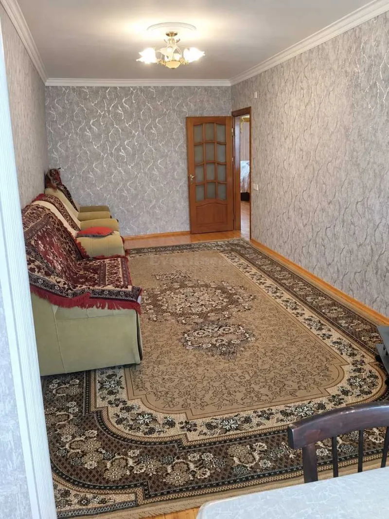 4 otaqlı köhnə tikili mənzil satılır — Xalqlar Dostluğu m., Bakı - şəkil 3