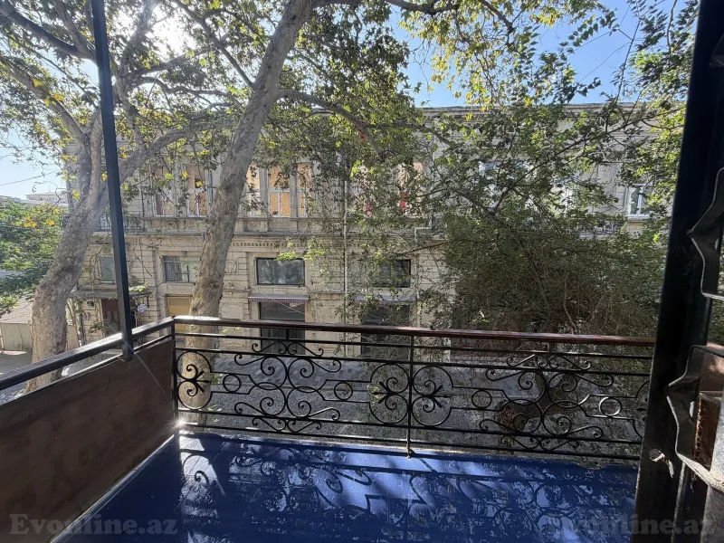 4 otaqlı köhnə tikili mənzil satılır — Səbail r., Bakı - şəkil 11
