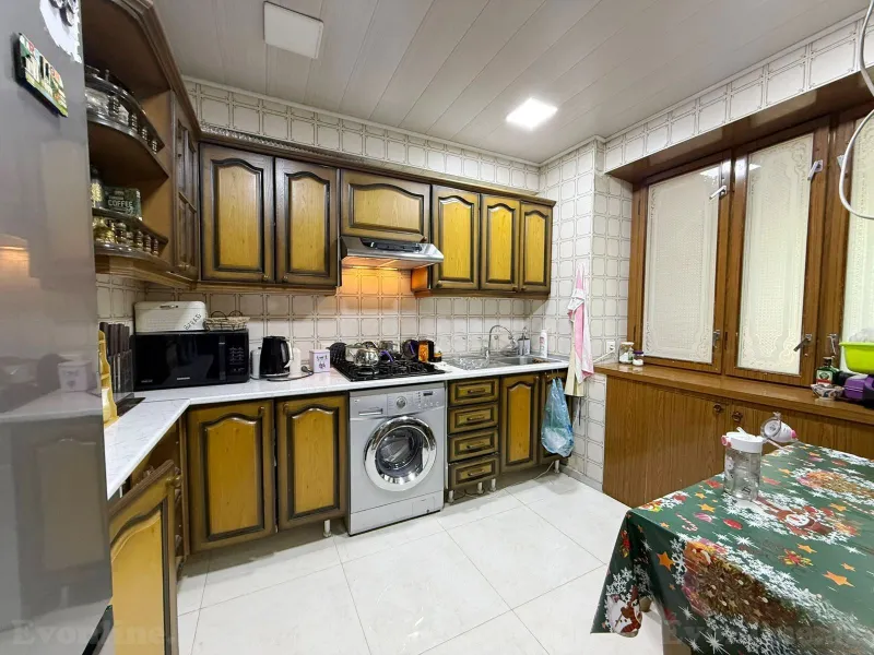 3 otaqlı köhnə tikili mənzil satılır — Gənclik m., Bakı - şəkil 8