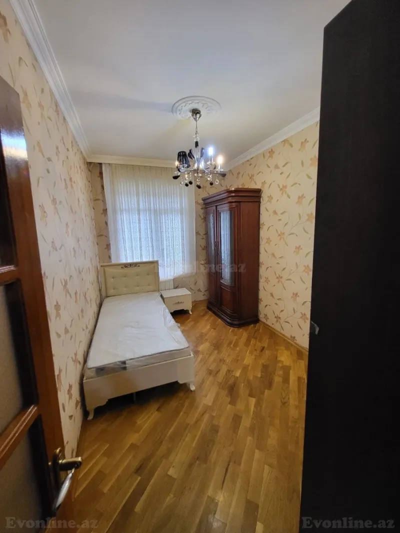 3 otaqlı köhnə tikili mənzil satılır — 1-ci mikrorayon, Bakı - şəkil 4