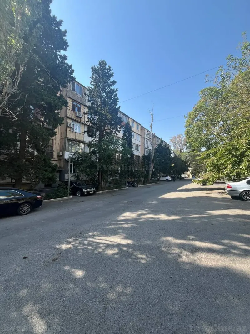 3 otaqlı Mənzil 80 m² Həzi Aslanov m. Satılır