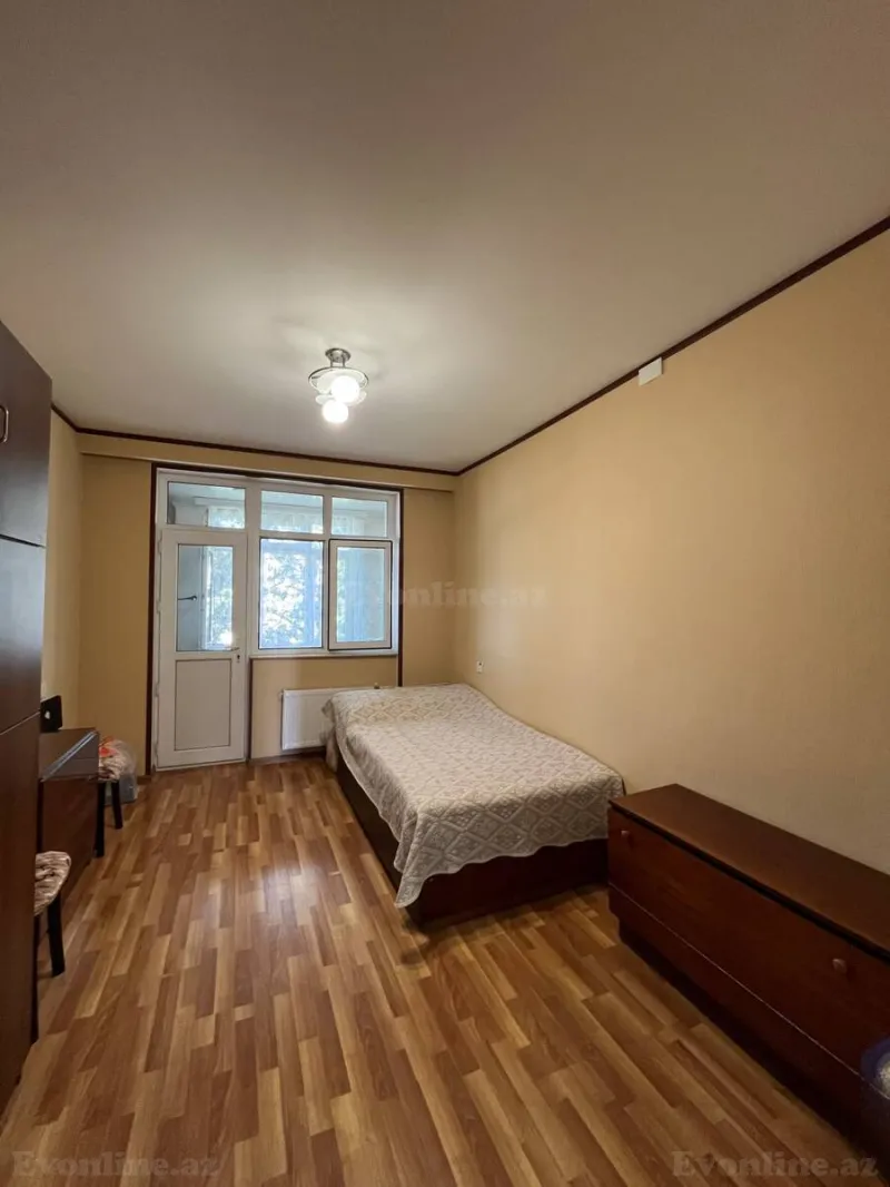 3 otaqlı köhnə tikili mənzil satılır — Həzi Aslanov m., Bakı - şəkil 10
