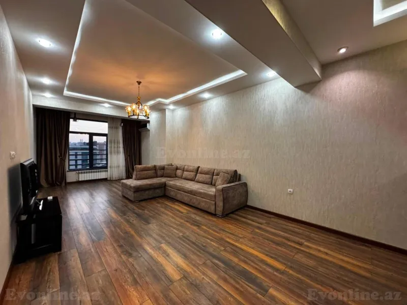 3 otaqlı Mənzil 140 m² Xətai r. Kirayə verilir