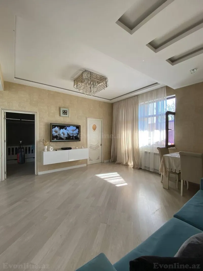 3 otaqlı Mənzil 85 m² Xətai r. Kirayə verilir
