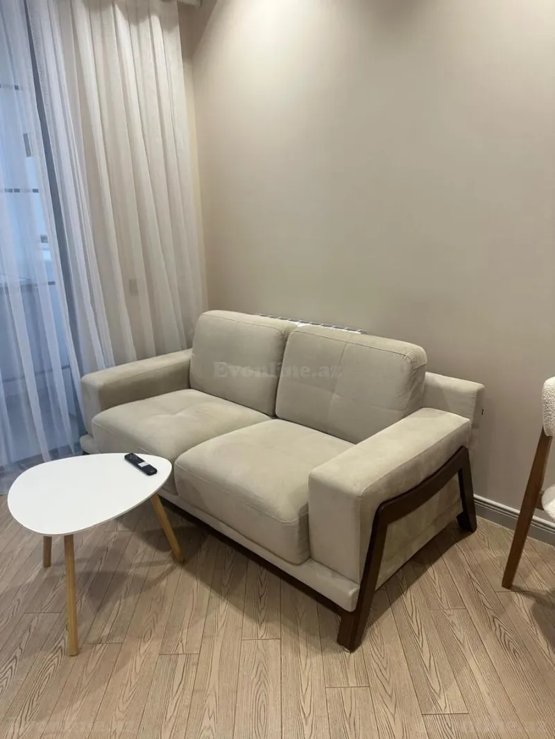 2 otaqlı Mənzil 75 m² Xətai r. Kirayə verilir